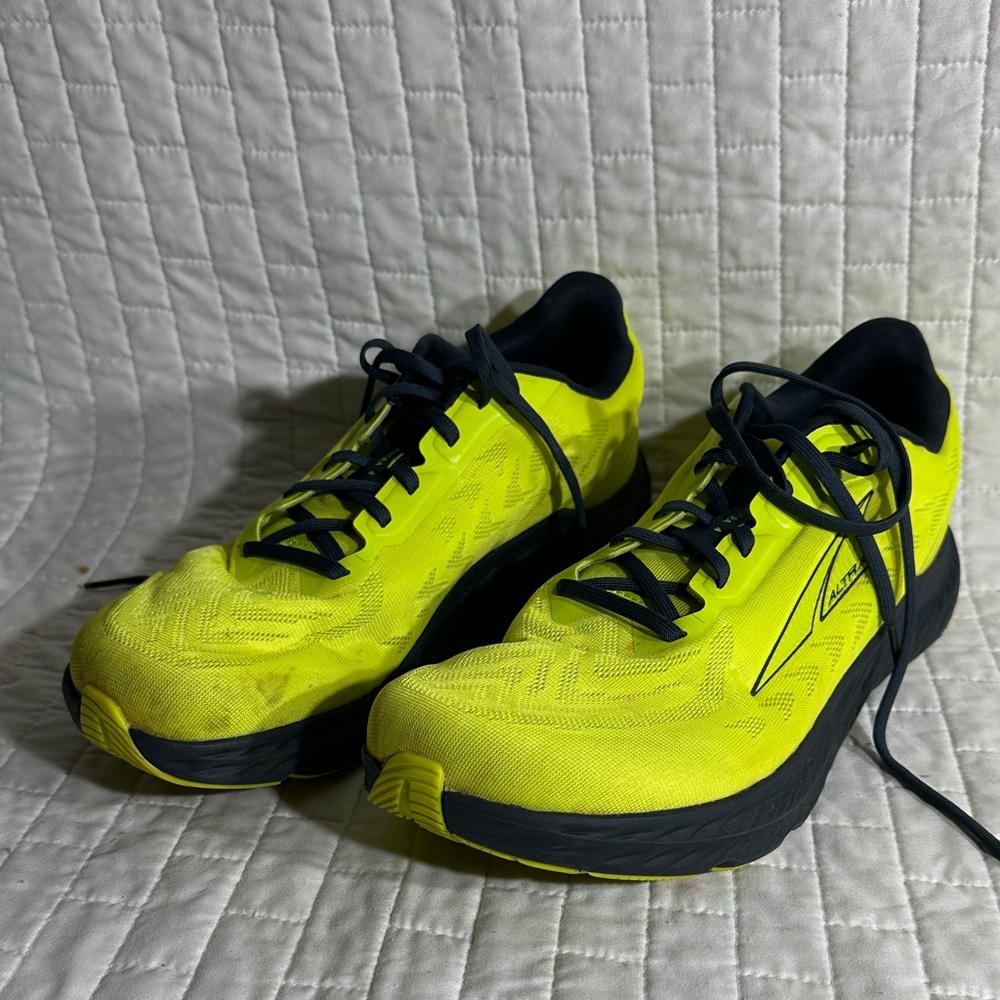 Altra Rivera 4 zero-drop Balanced Cushioning™